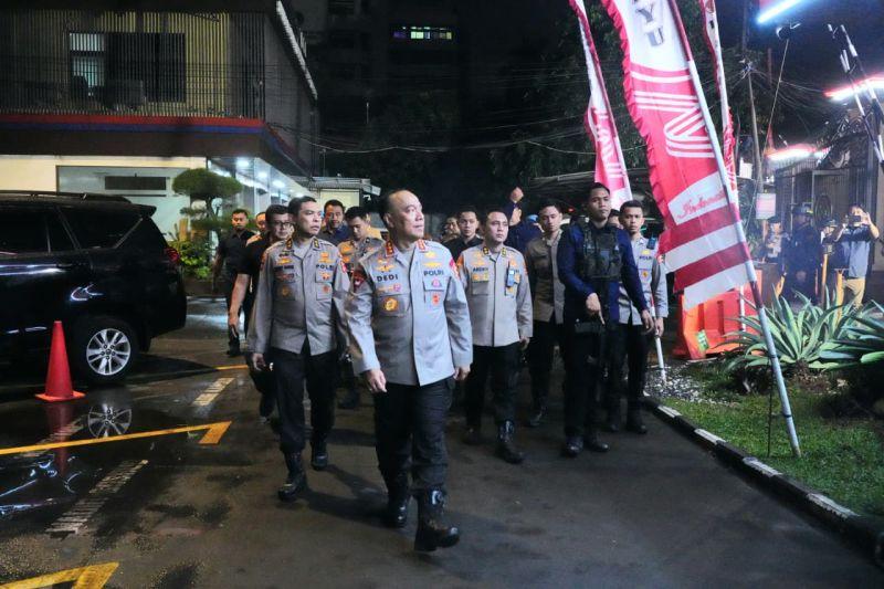  TNI-Polri Gencarkan Patroli hingga Tingkat RT untuk Cegah Kerusuhan dan Penjarahan