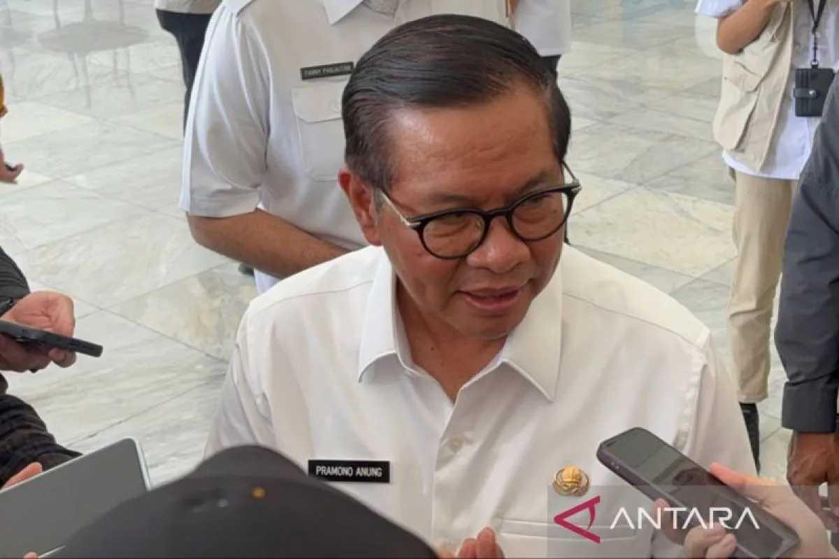 Pramono Tegaskan, Belum Ada Kenaikan Tarif Parkir di Jakarta, Baru Kajian Sistem Cashless
