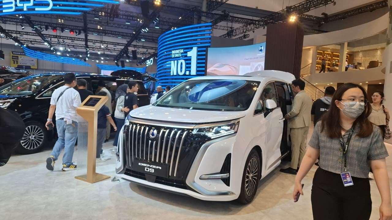  Pemerintah Hentikan Insentif Mobil Listrik Impor 
