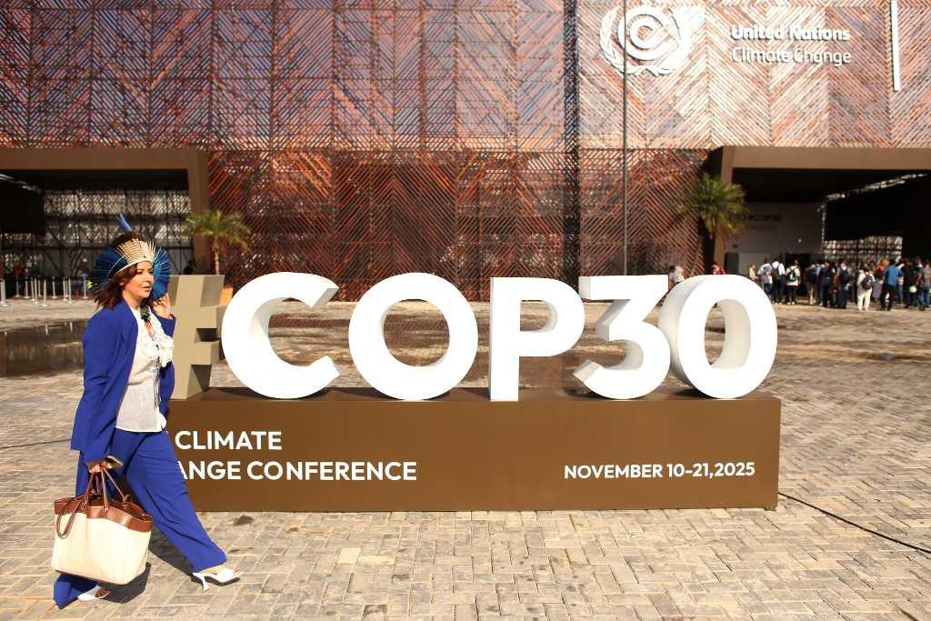  Indonesia Dinilai Gagal Membawa Kepentingan Rakyat di COP30