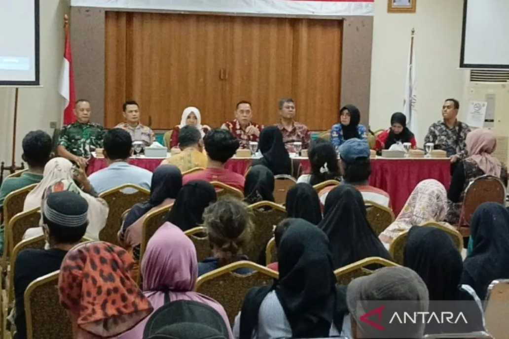  Ratusan Warga Tinggal di TPU Jaktim, Pemkot Siapkan Penertiban dan Relokasi