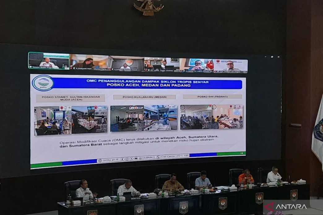  BMKG Gelar Operasi Modifikasi Cuaca di Sumatera untuk Kendalikan Hujan dan Banjir