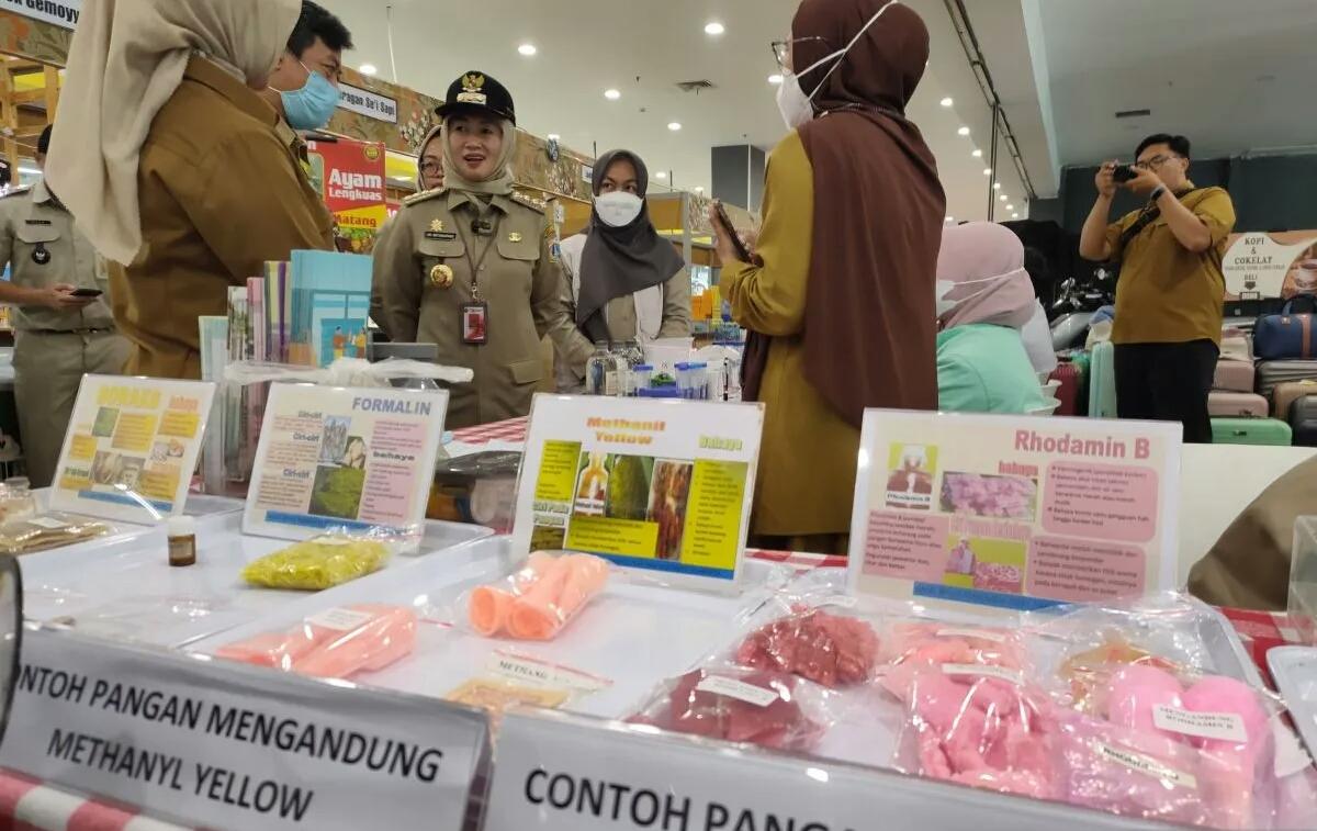  Sidak Pangan di Jakbar, Wali Kota Temukan Manisan Pala Berformalin   
