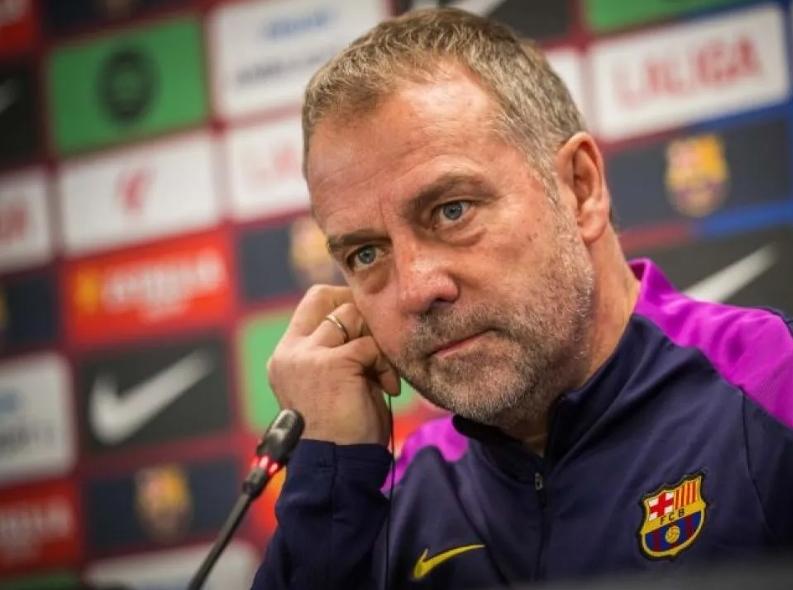  Hansi Flick Ingatkan Barcelona Waspadai Elche Jelang Duel Liga Spanyol