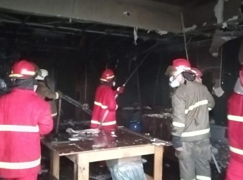  Kebakaran Lantai 25 Apartemen PIK, Damkar Kerahkan 25 Personel