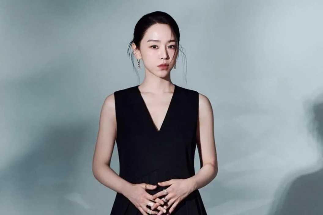  Shin Hye-sun Ungkap Tekanan Mental saat Hidupkan Sosok Ambigu di The Art of Sarah