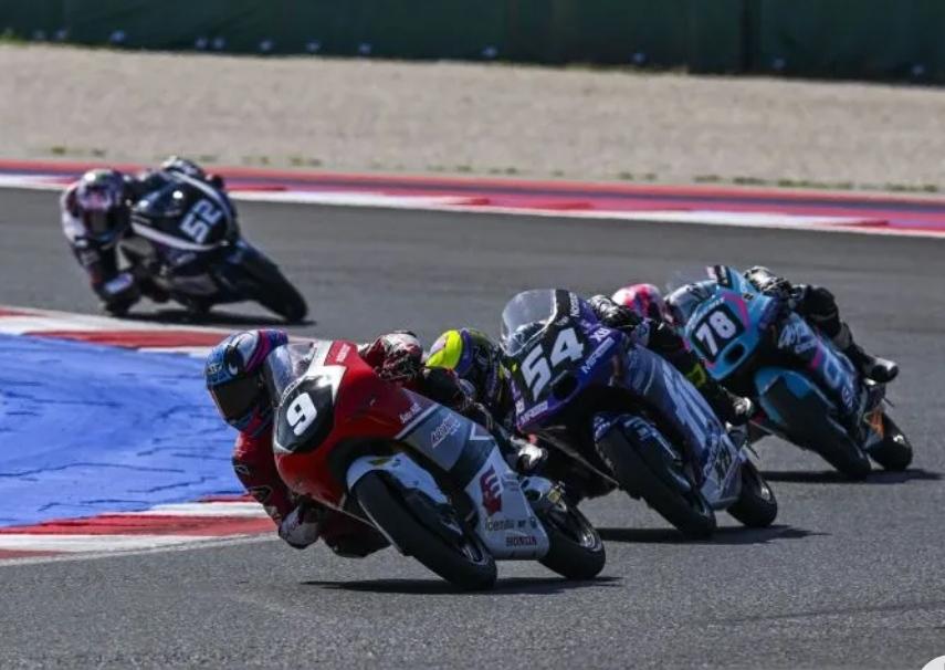  Debut Gemilang Veda Ega Pratama di Moto3, Start Posisi Kelima di Thailand