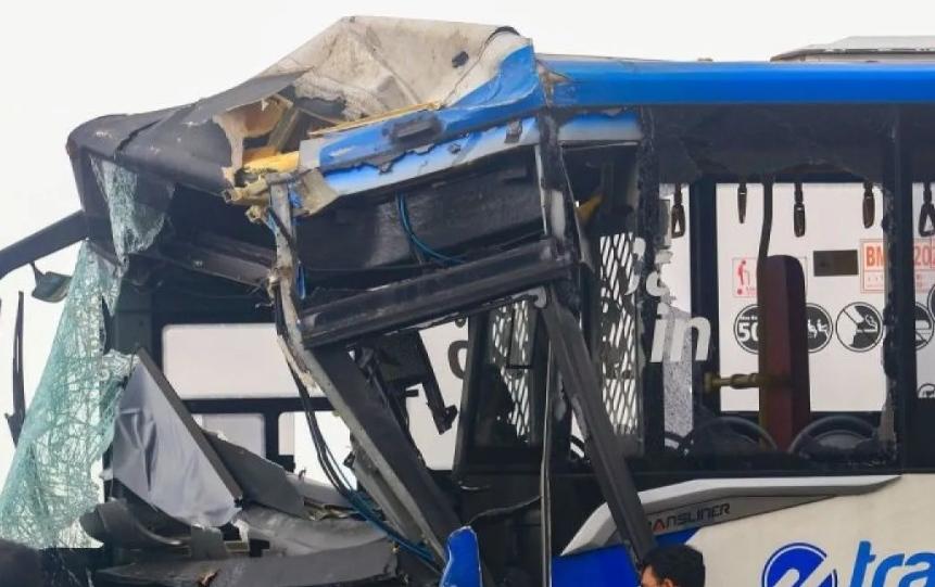  Sopir Bus Transjakarta Jadi Tersangka Kecelakaan Koridor 13 