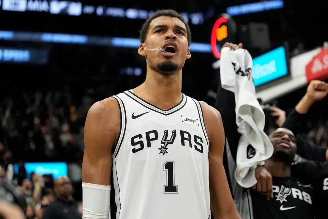  Spurs Menggila! Wembanyama Pimpin Kemenangan Telak atas Kings