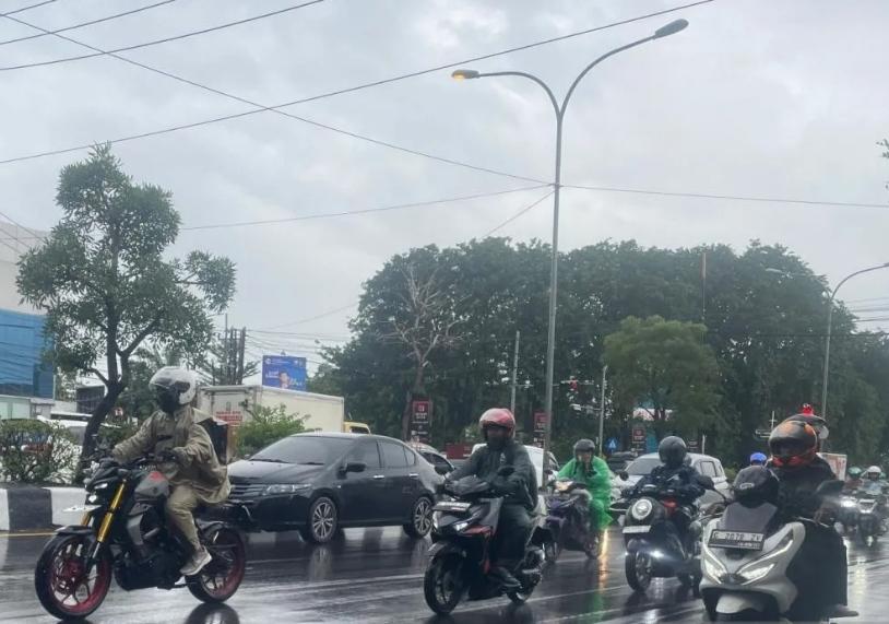  Arus Balik Lebaran 2026: Jalur Pantura Cirebon Masih Dipadati Pemilir ke Jakarta