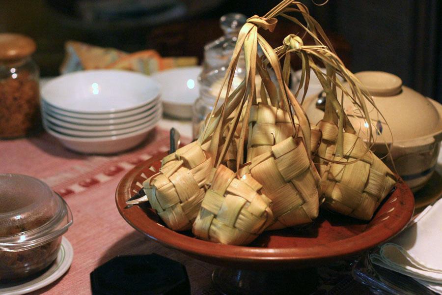  Tradisi Lebaran Ketupat yang Selama Ini Kamu Salah Paham!, Ini Maknanya