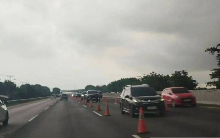  JTT Terapkan Contraflow di Tol Jakarta-Cikampek, Dukung One Way Lokal Trans Jawa