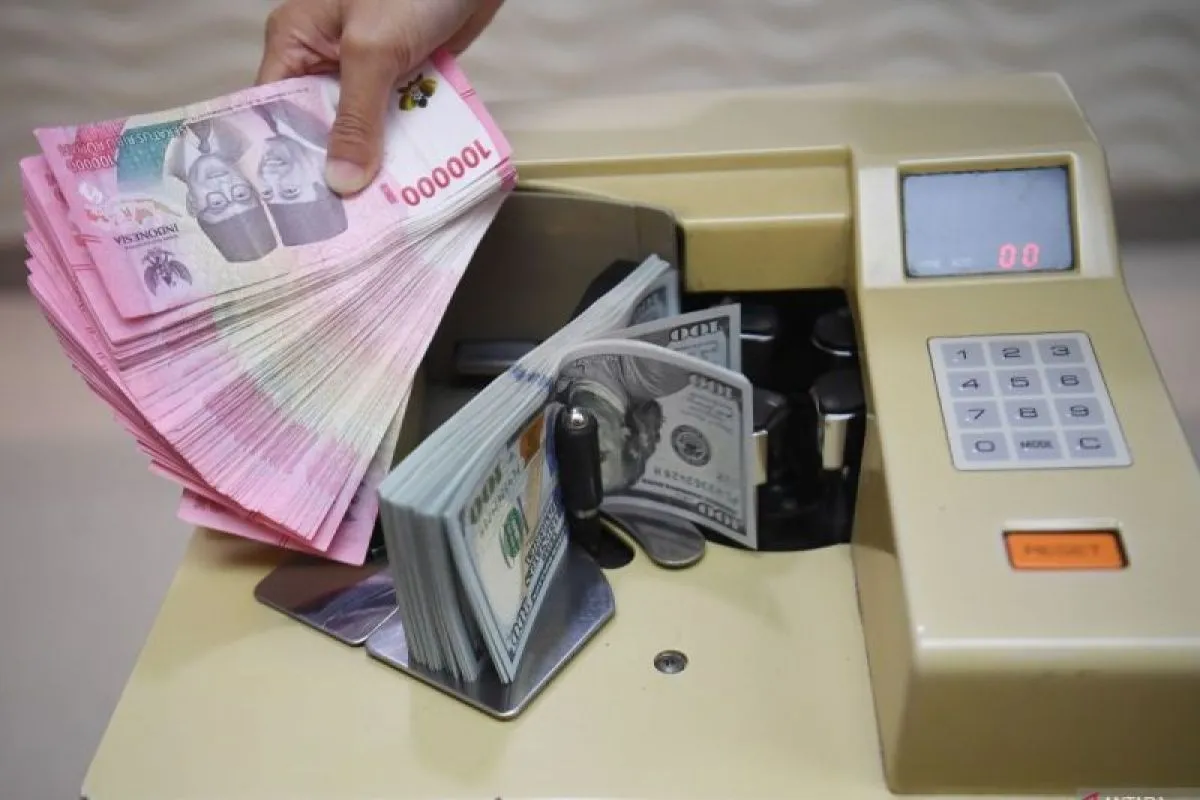  Nilai Tukar Rupiah Menguat, Sentimen Pasar Positif dari Konflik Timur Tengah