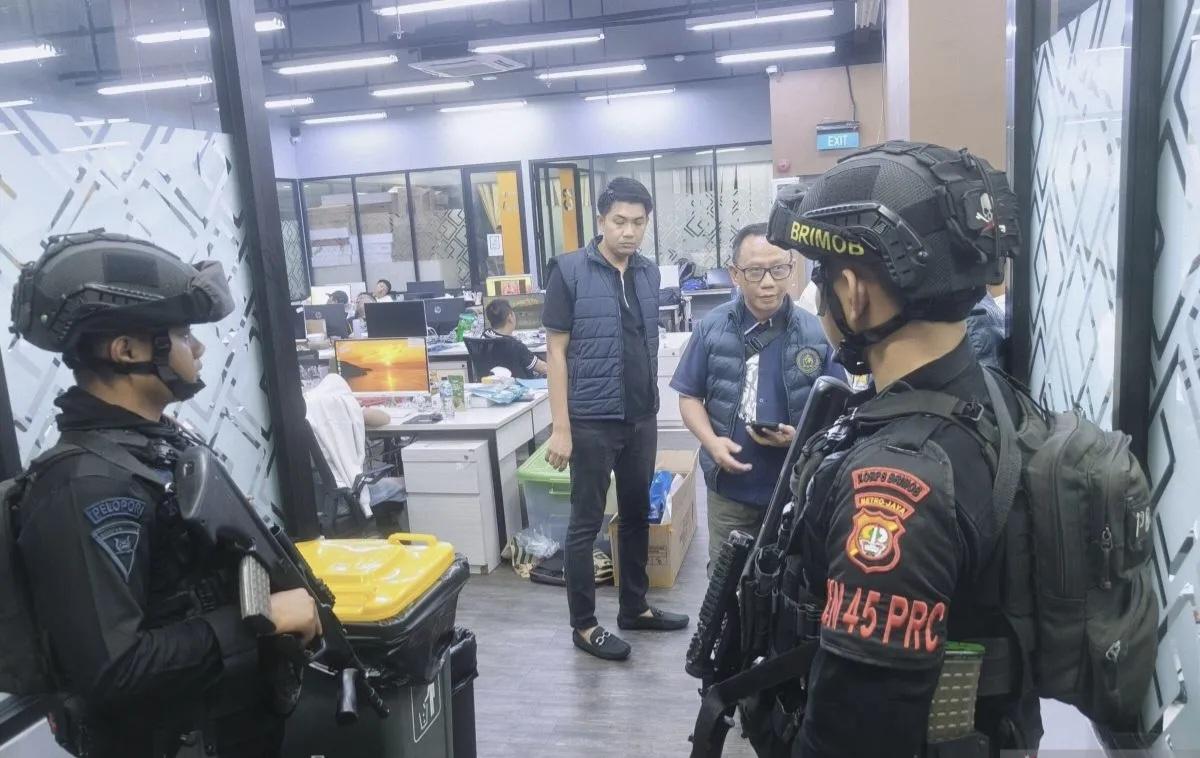  Polda Metro Jaya Bongkar Jaringan Judi Online Internasional di Hayam Wuruk