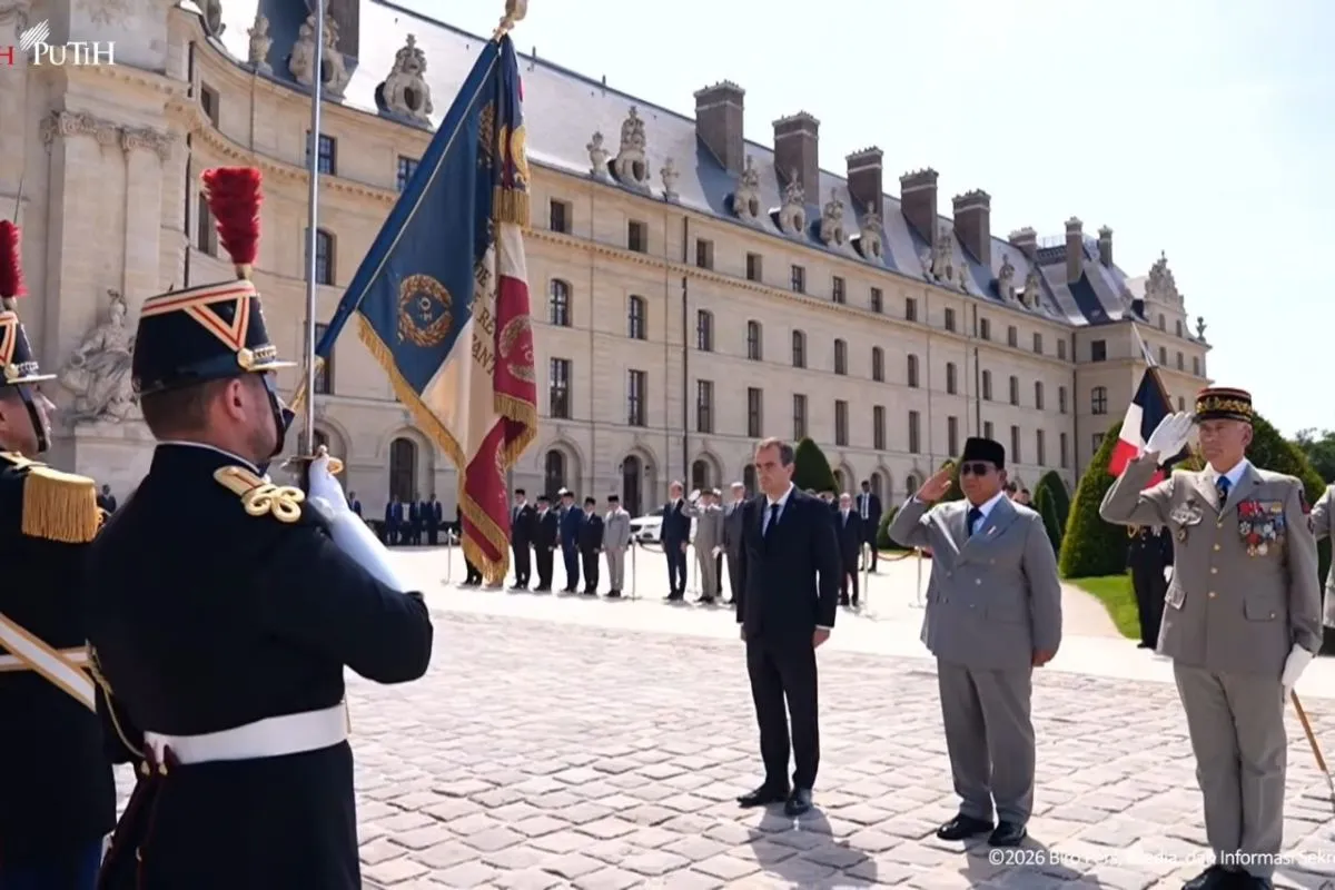  Prabowo Disambut Upacara Kenegaraan di Paris, Perkuat Hubungan Indonesia-Prancis