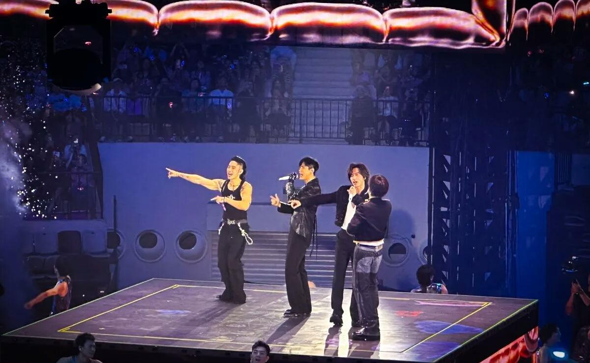  F-FOREVER Hentikan Waktu di Jakarta, Konser Nostalgia 3 Jam Bikin Penonton Histeris