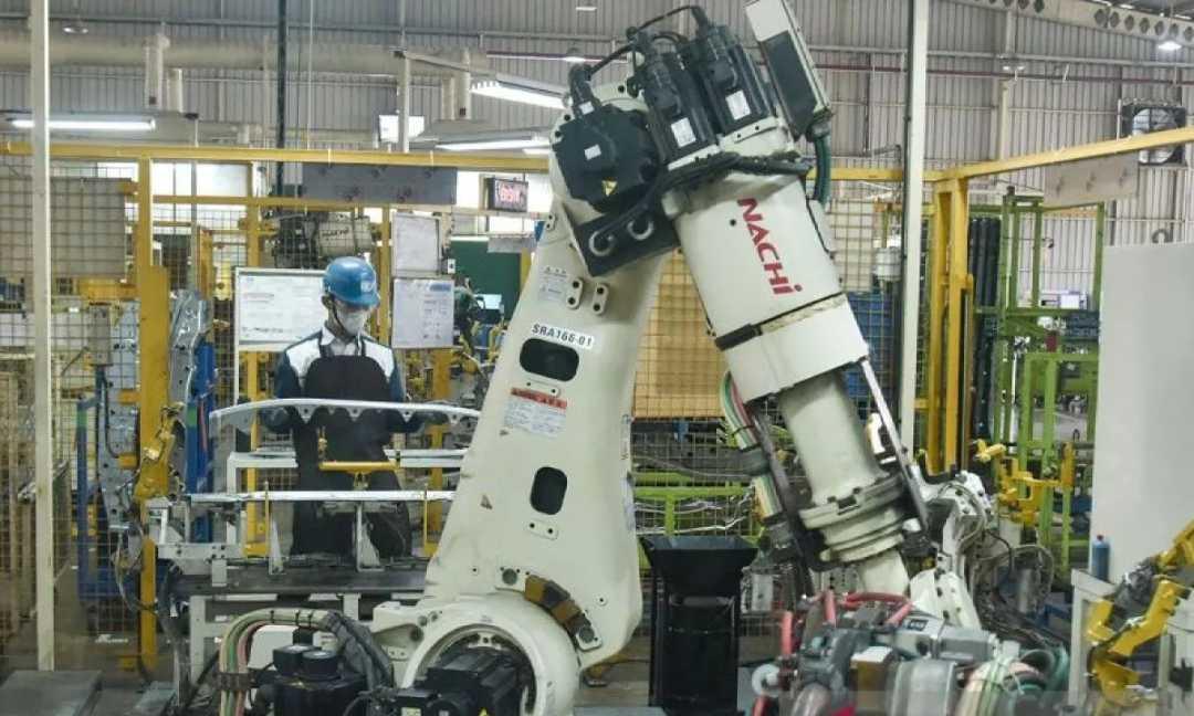  PMI Manufaktur Turun ke 46,9, Ekonom Dorong Momentum Perkuat Industri Nasional