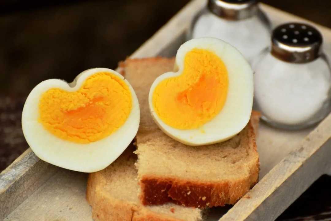  Jangan Salah Paham! 6 Camilan yang Ternyata Baik untuk Kesehatan Jantung