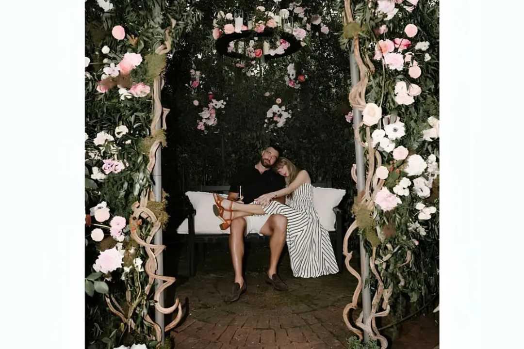  Mewah Banget! Pernikahan Taylor Swift Hadirkan Undian Berhadiah Tas Dior hingga Jam Cartier
