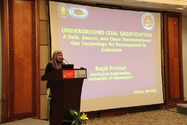  Ragil Pratiwi, Kisah Anak Guru Matematika yang Berhasil Tembus Imperial College London