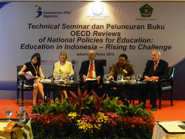  Hasil Kajian OECD: Siswa Indonesia Tertinggal 3 Tahun 