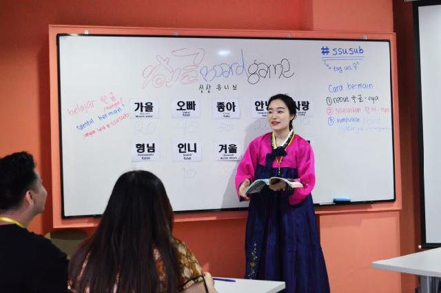  Belajar Bahasa Korea di KSI KCCI di Tengah Popularitas Korea
