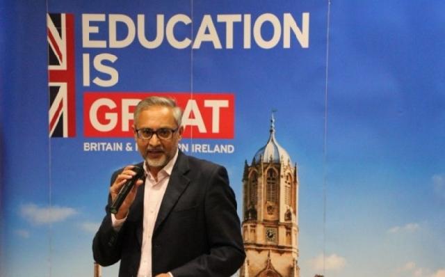  68 Mahasiswa Penerima Beasiswa 