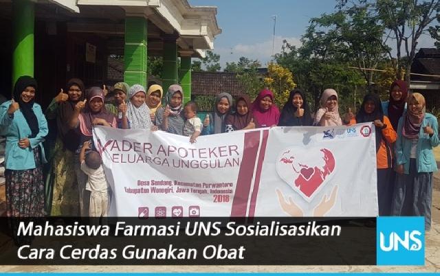  Mahasiswa Farmasi UNS Bantu Warga Cerdas Gunakan Obat