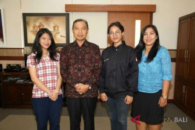  Dua Mahasiswi ISI Denpasar Raih Beasiswa AIMS 2018, Berhak Kuliah di Malaysia