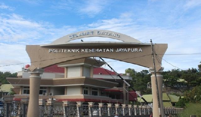  Poltekes Kemenkes Jayapura Berkomitmen Siapkan Tenaga Bidan Profesional