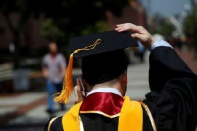  Indonesia Masih Minim Dosen Bergelar Doktor