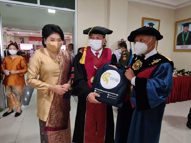  Unhas Tantang IDI Debat soal Disertasi Terawan, Mantan Dekan Sebut Disertasi Sudah Sesuai Standar