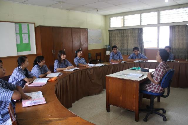  Mengintip Sekolah Anak-Anak Berkebutuhan Khusus