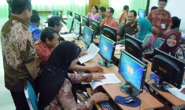  Teknologi Menunjang Kualitas Guru sebagai Asesmen Siswa