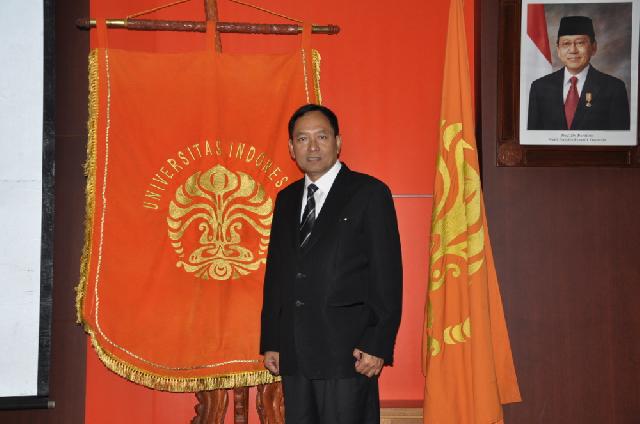  Dr Koesnadi Kardi Lulus Doktor dengan Predikat Memuaskan