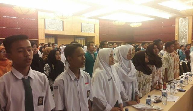  Ratusan Pelajar dan Mahasiswa Antusias Ikuti Forum Literasi Digital Citizenship HPN 2018