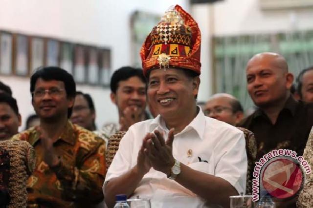  Menristek Dikti: 12 PTS Jual Ijazah Palsu Dibekukan