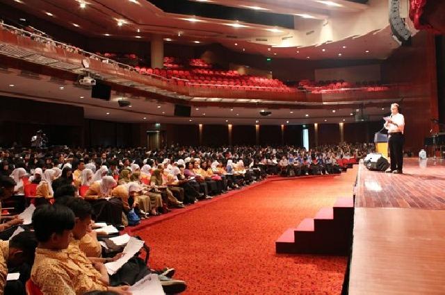  1000 Siswa SMA Hadiri Youth Entrepreneur Talkshow di UPH