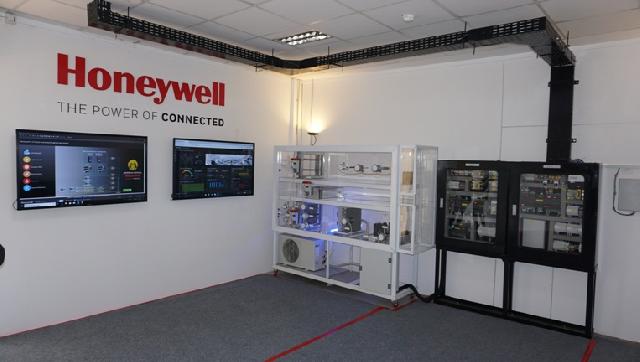  FTUI Luncurkan Laboratorium Kendali Canggih Pertama di Indonesia