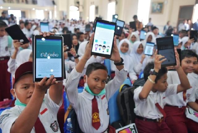  Digitalisasi Sekolah Harus Dibarengi Kompetensi Guru di Bidang Teknologi