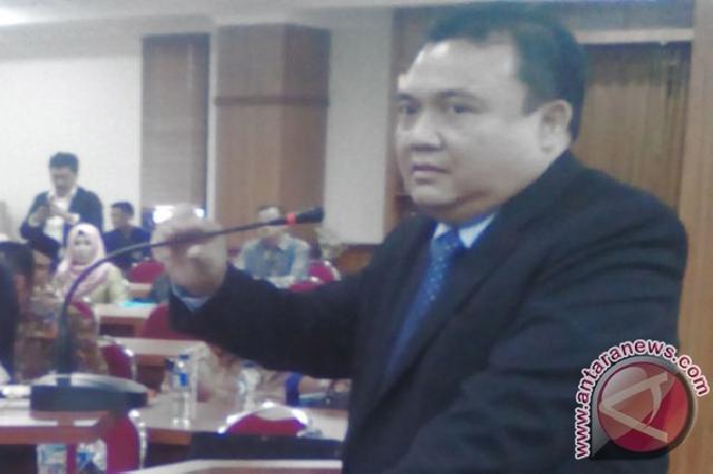  Unair Cetak Doktor Pertama Bidang Konflik Parpol
