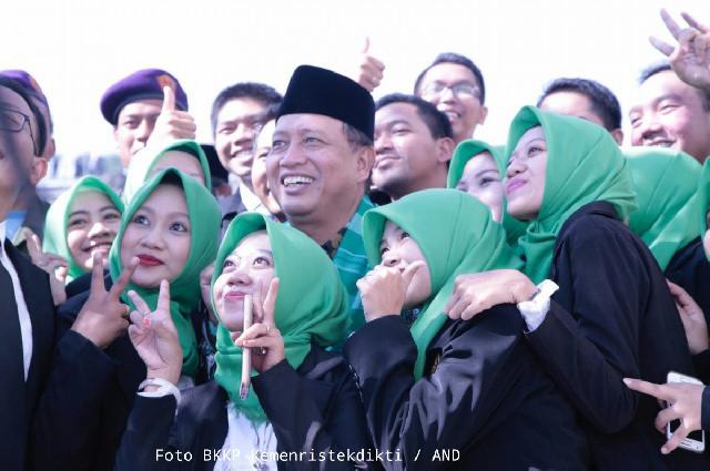  Menristekdikti Ingatkan Mahasiswa Tidak Lupakan Wawasan Kebangsaan di Era Digital