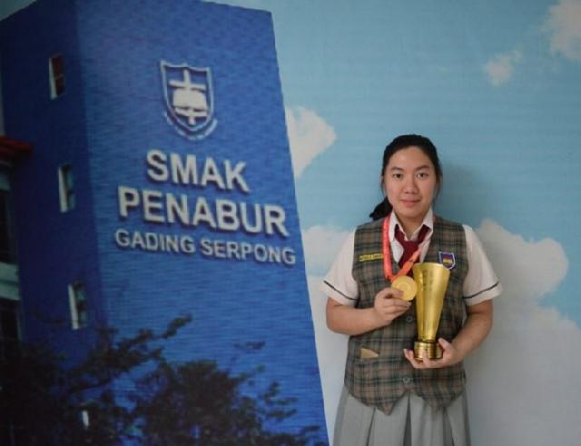  Pelajar SMAK PENABUR Gading Serpong - Jawara  Bidang Hayati 