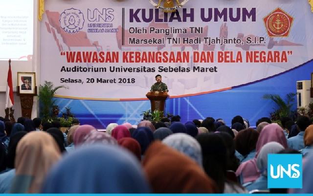  Panglima TNI Ajak Mahasiswa UNS Terus Amalkan Nilai Pancasila